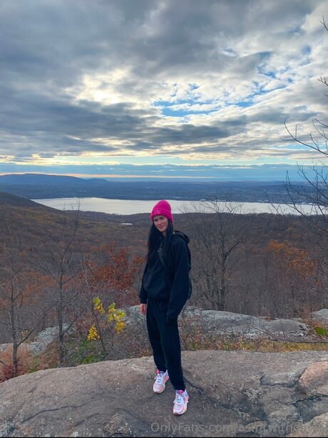 Asmrwitholivia nudes model pictures