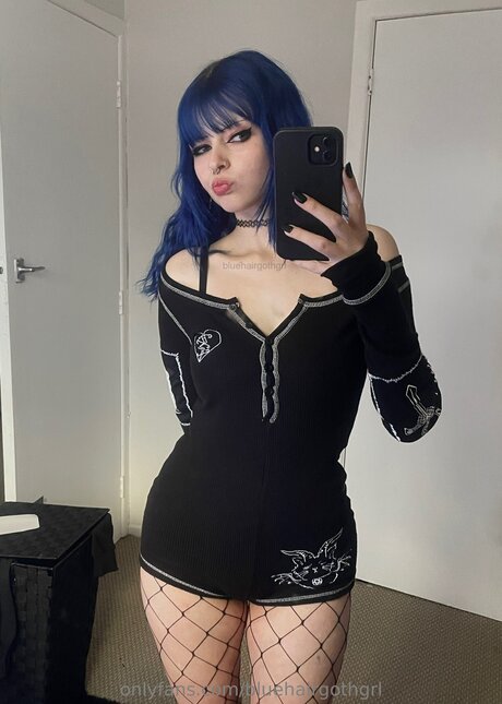 Bluehairgothgrl hd pornstar galleries