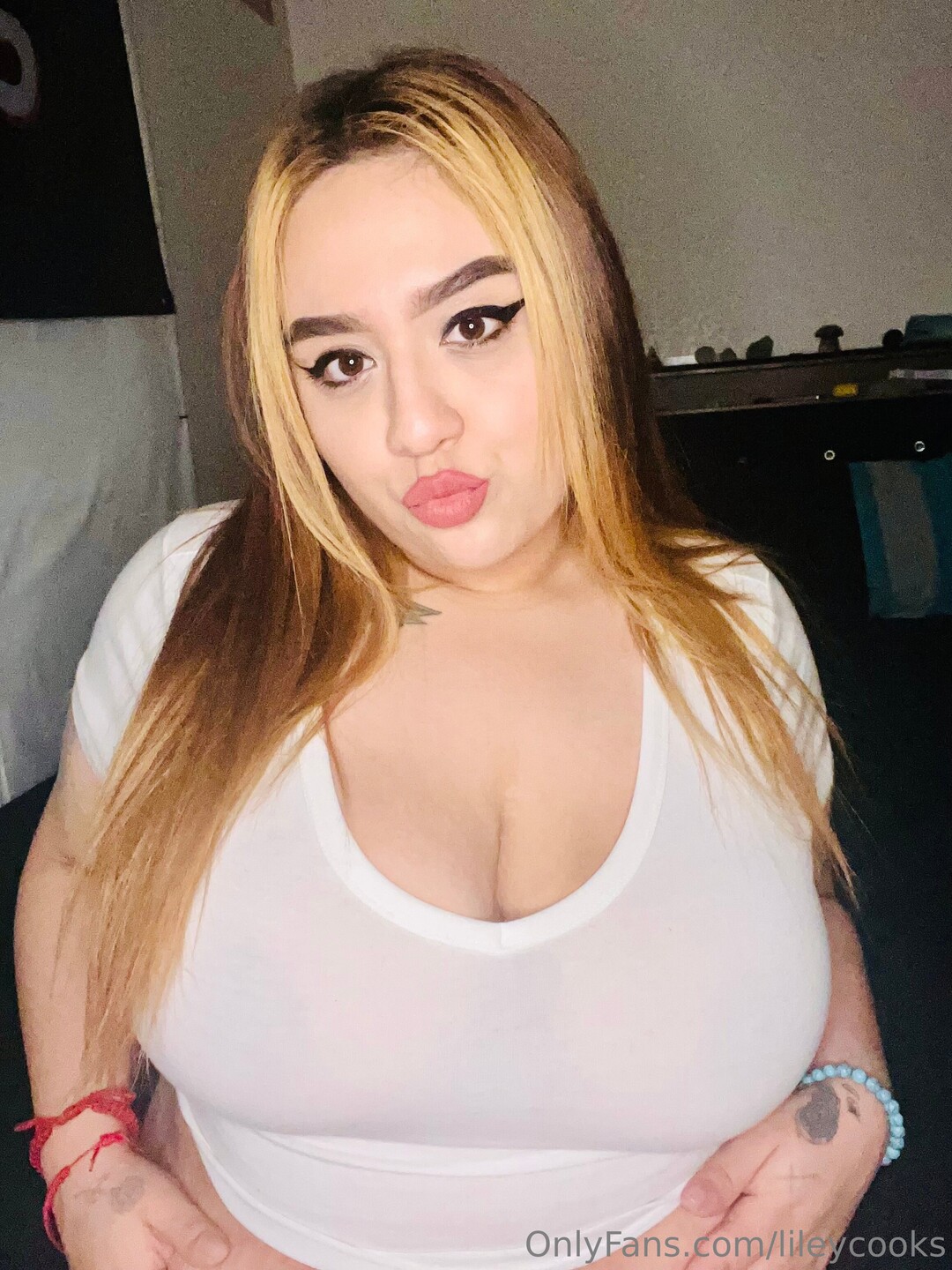 Lilyanneee nudes actress image