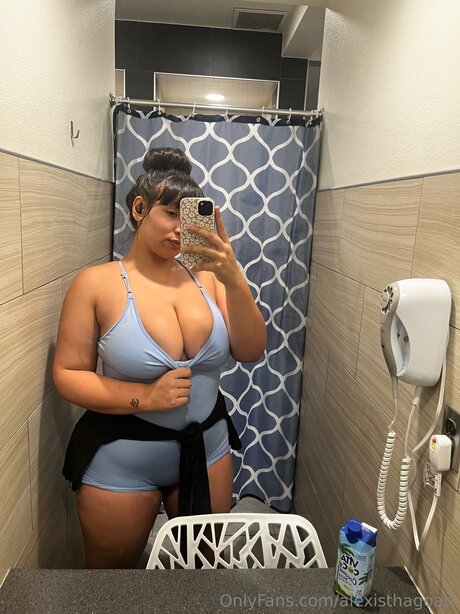 tiny onlyfans art naked img