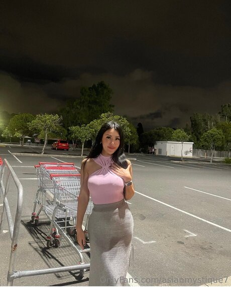Asianmystique7 top profile image