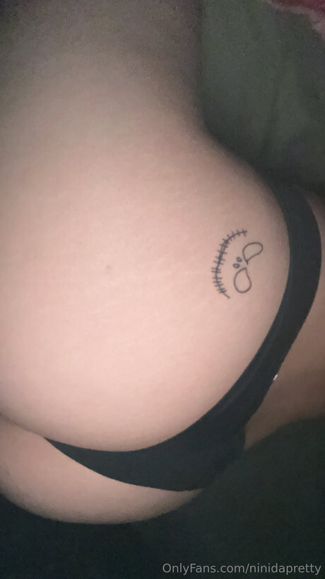 Ninidapretty star erotic photos
