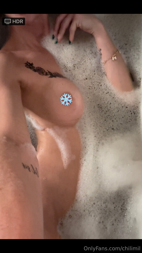 Chilimil pornstar top photo