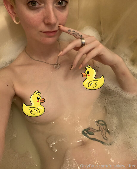 Freshkiiwii Free perfect actress archive