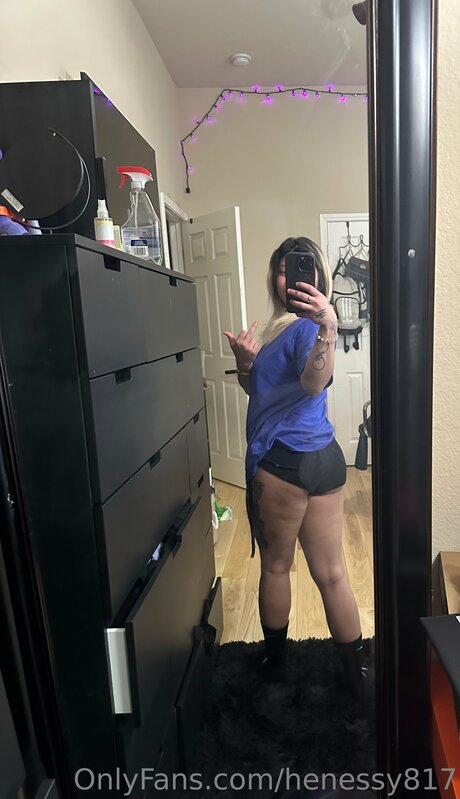 Henessy817 star art img