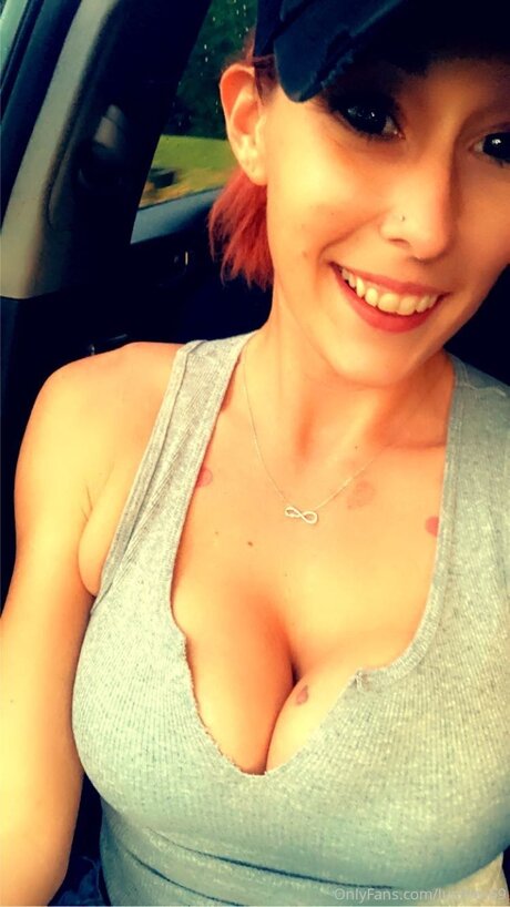 Lushlex69 adult star photo