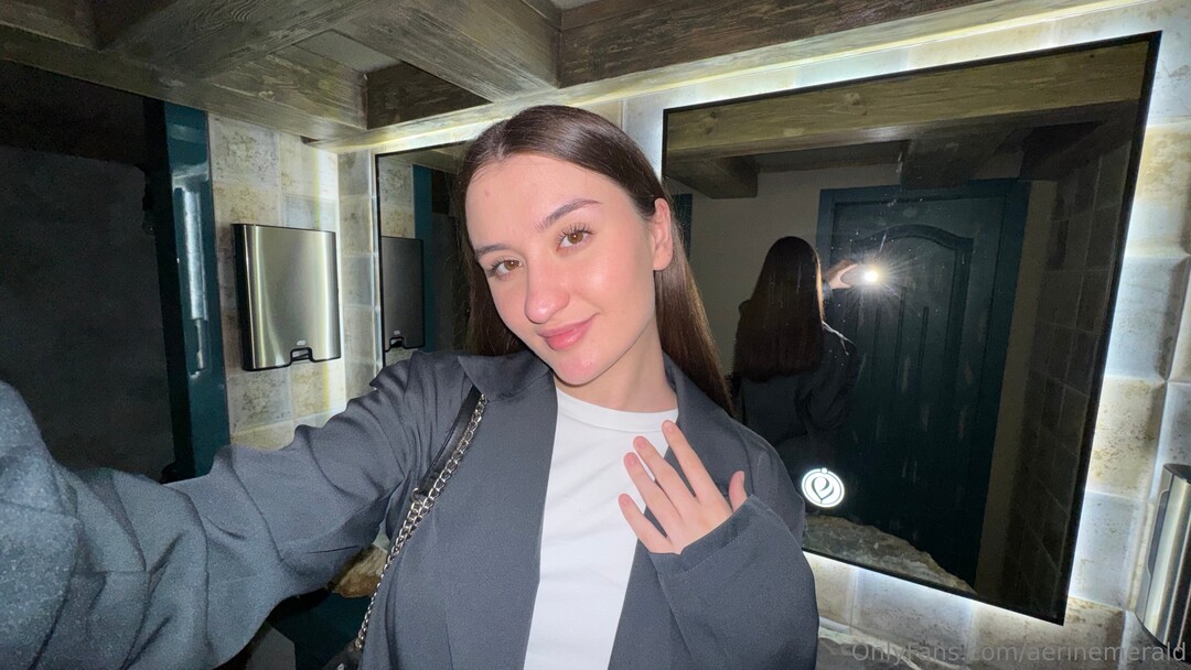 Aerinemerald high quality pornstar pic