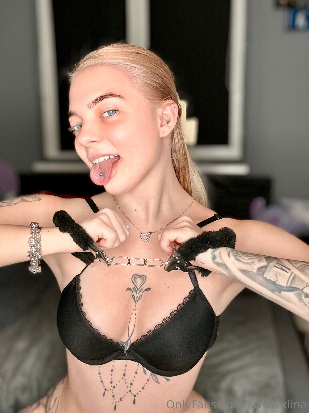 Sweetxlina star pornographic picture