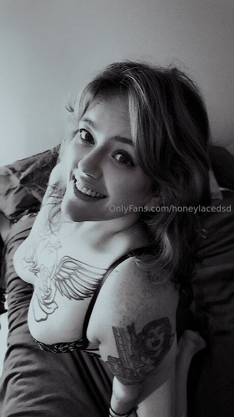 Honeylacedsd nude actress images