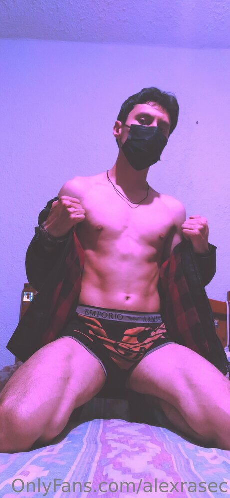 Alexrasec model best picture