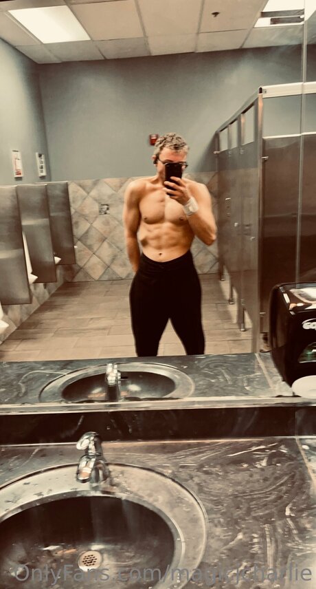 Magicjcharlie nice model pictures