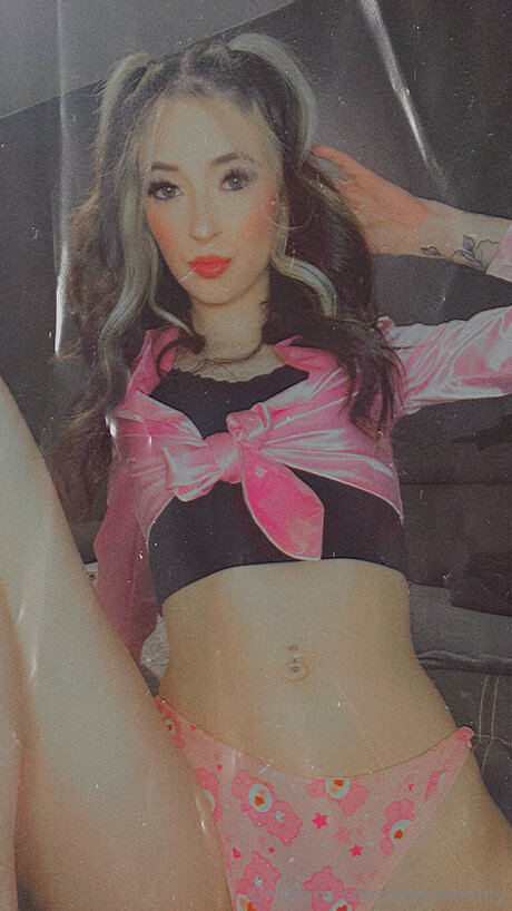 Toxiicfairy model pretty picture