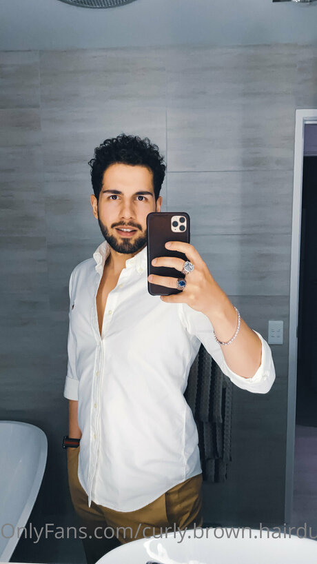 Curly Brown Hairdude sex star galleries