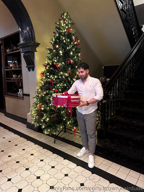 Curly Brown Hairdude pornstar best picture