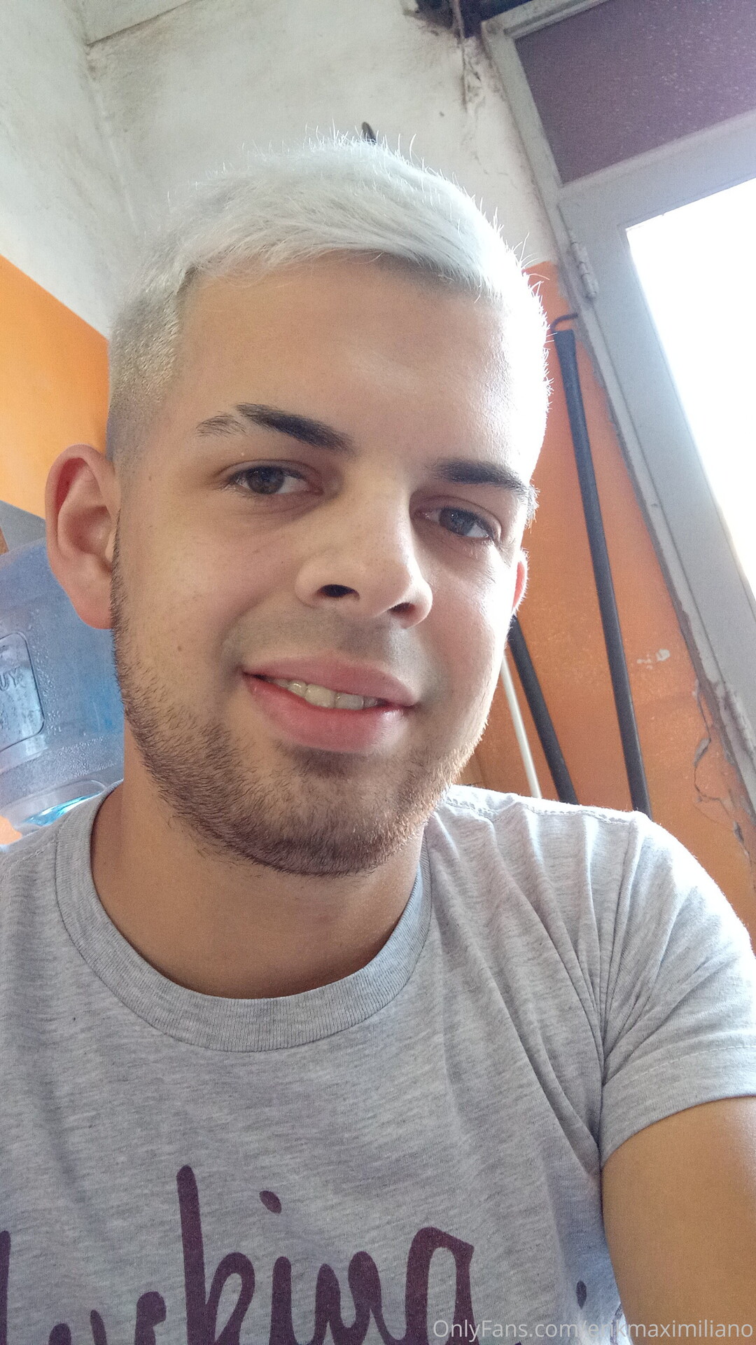 Erikmaximiliano adult star pics