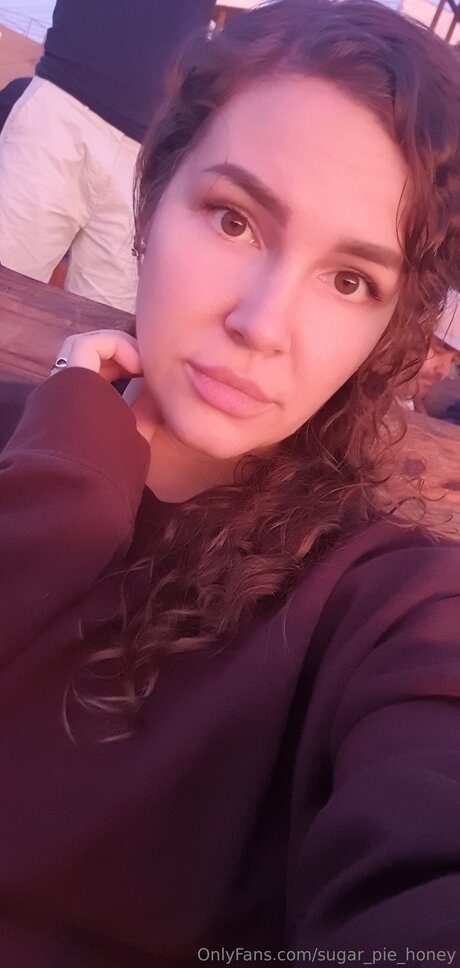 Sugar Pie Honey art star galleries