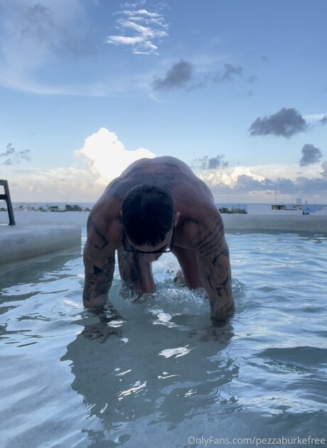 curvy lesbian onlyfans art nude pic