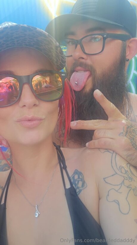 Beardeddadddy naked actress picture