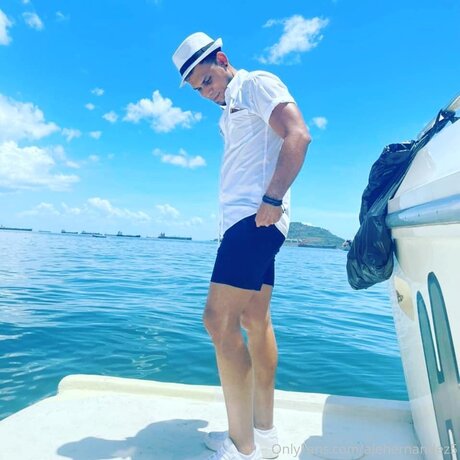 Mithrandy beautiful pornstar pictures