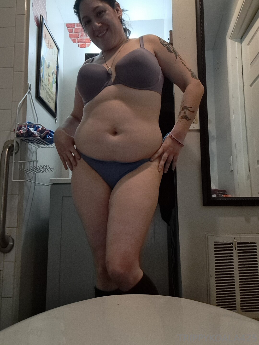 Trippykoala425 erotic model images
