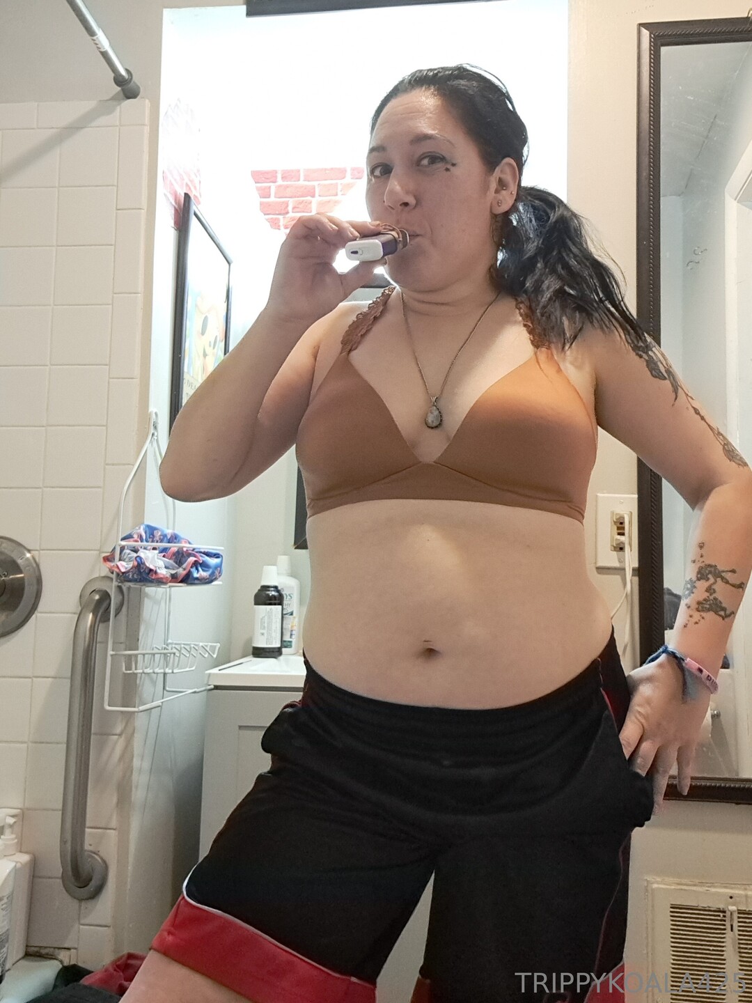 Trippykoala425 pornstar hot img