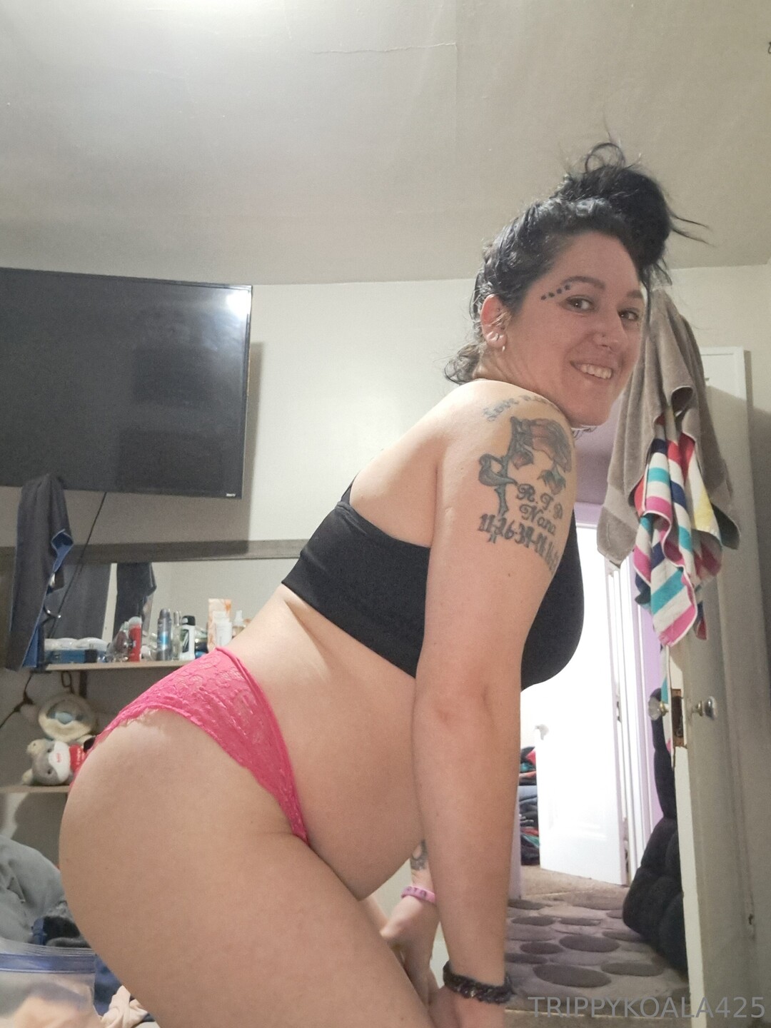 chubby teen onlyfans naked archive
