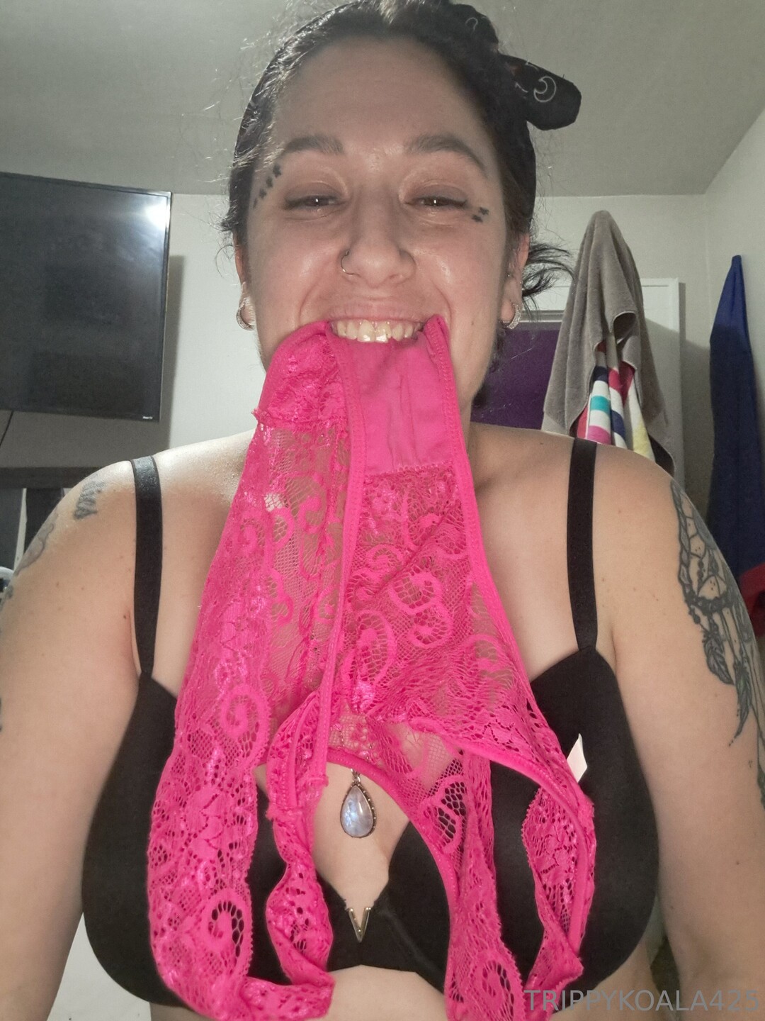 small pussy onlyfans sexy naked photos