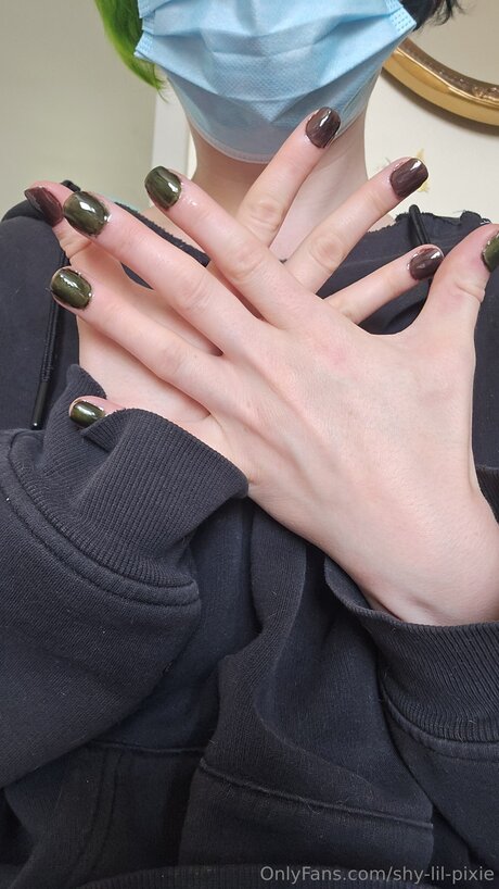 Shy Lil Pixie xxx pornstar pics