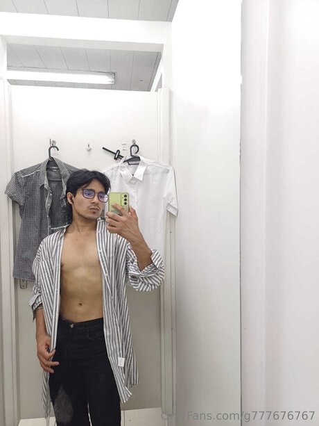 G777676767 naked star gallery