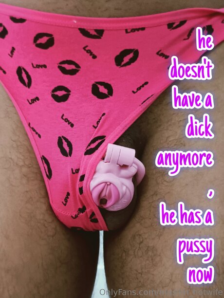 Muslim Hotwife model nude archive