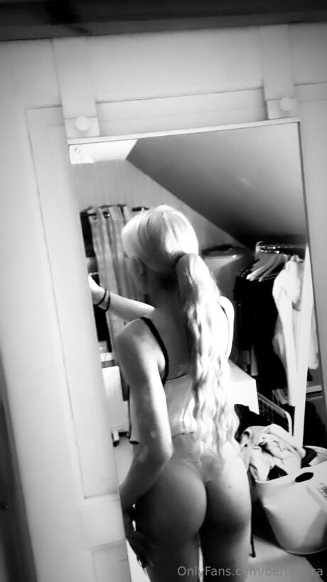 Bertyhora star pornographic archive