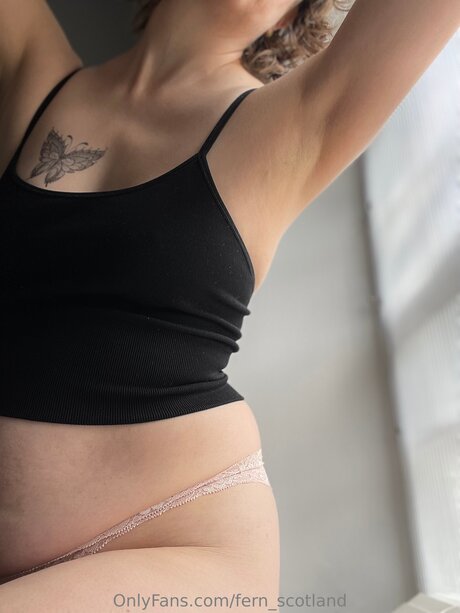 Fern Scotland model sexy picture