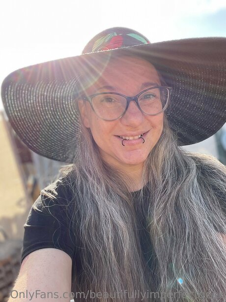 Beautifullyimperfectgeek sex actress photos