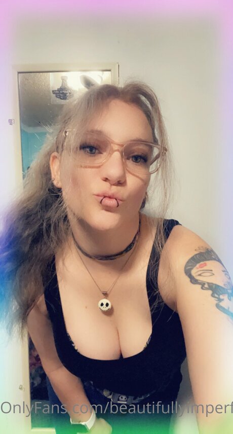 Beautifullyimperfectgeek best pornstar image