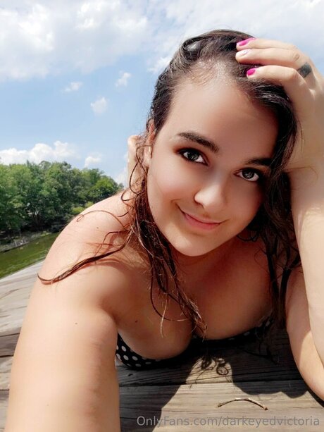 Darkeyedvictoria nudes model pictures