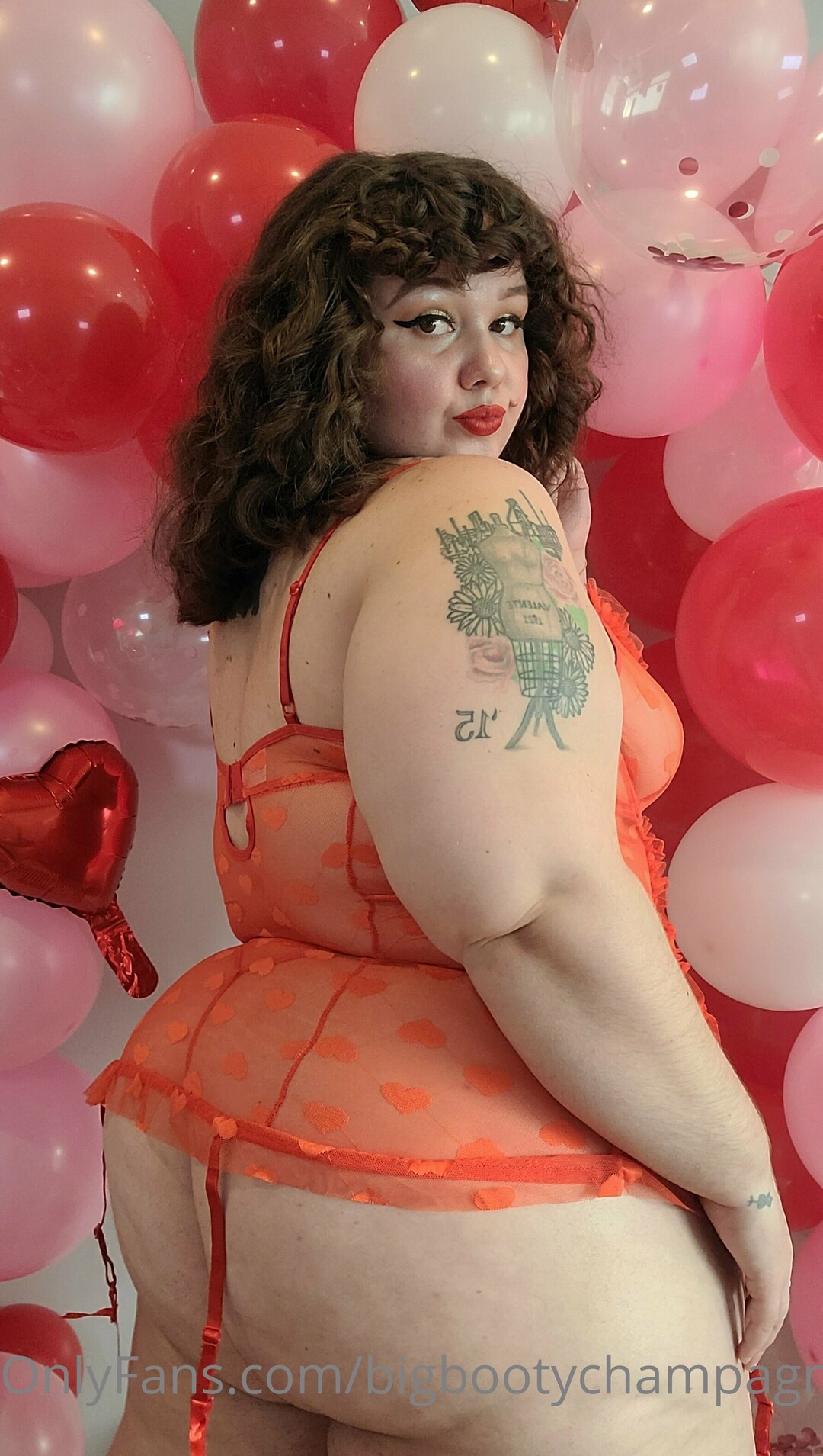 Bigbootychampagne pretty star image