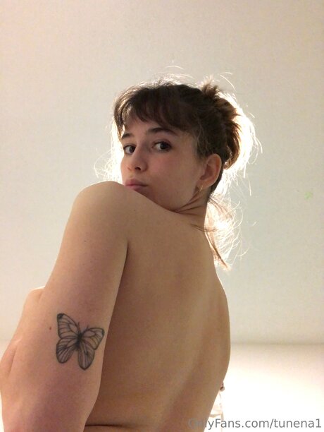 Tunena1 high quality star photo