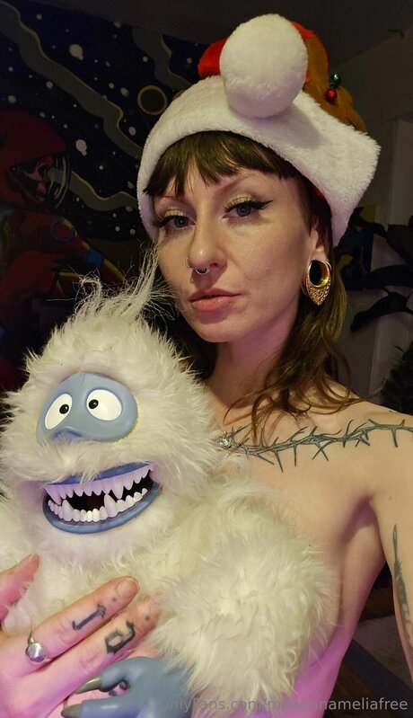 Meaganameliafree actress gallery