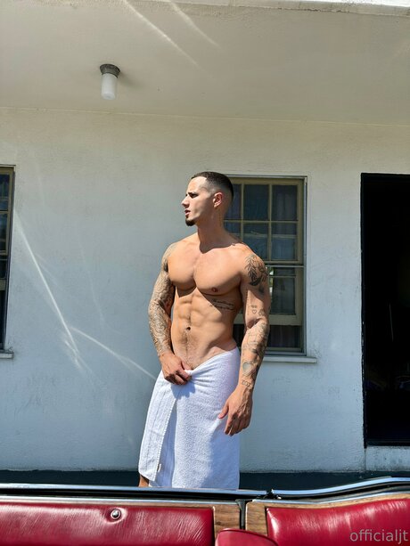 Officialjt best model picture