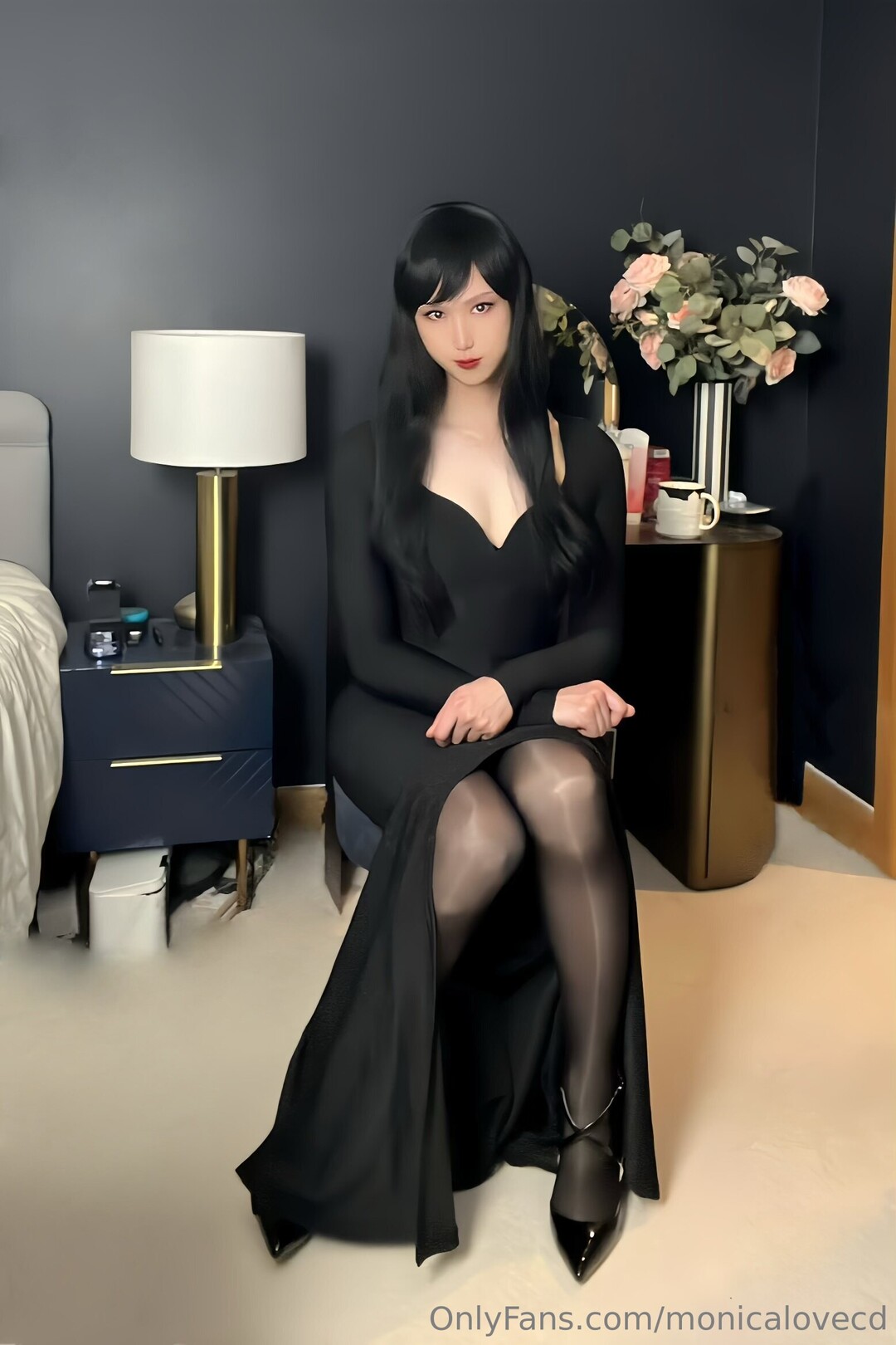 Monicalovecd pornographic model images