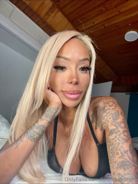 Desiwiththetatts pornstar naked galleries