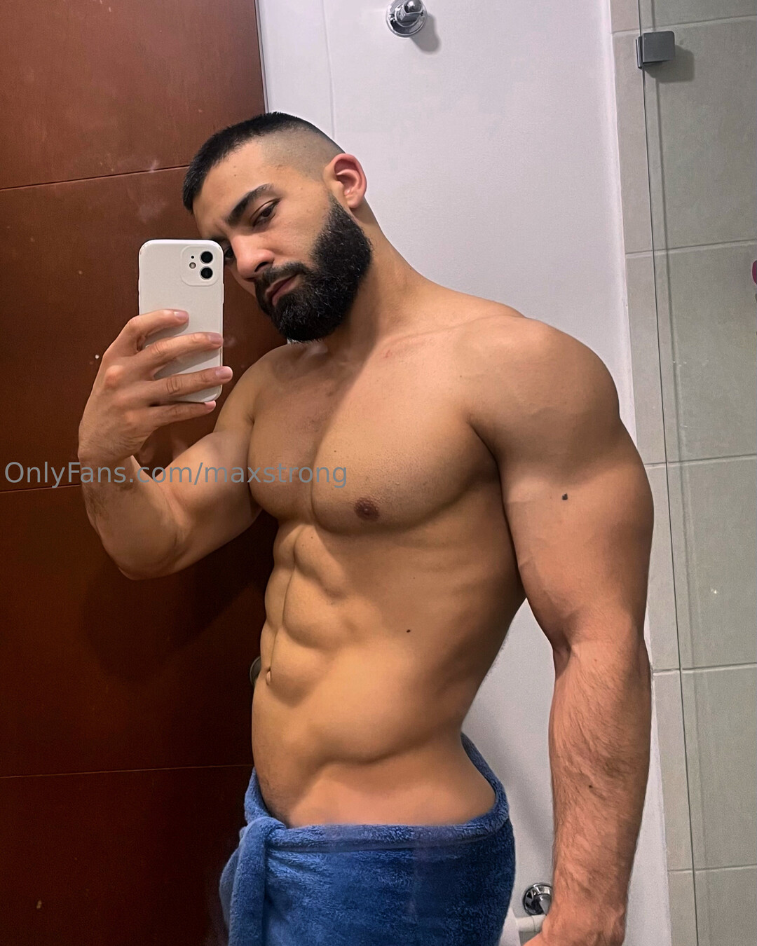 Maxstrong nude pornstar pic