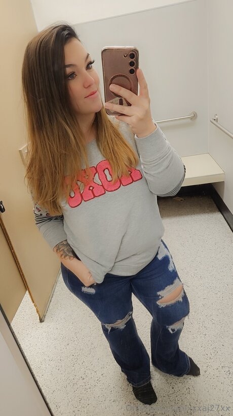 Xxxaj27xx model pornographic img