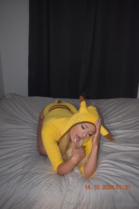 asian hairy onlyfans art nude pics