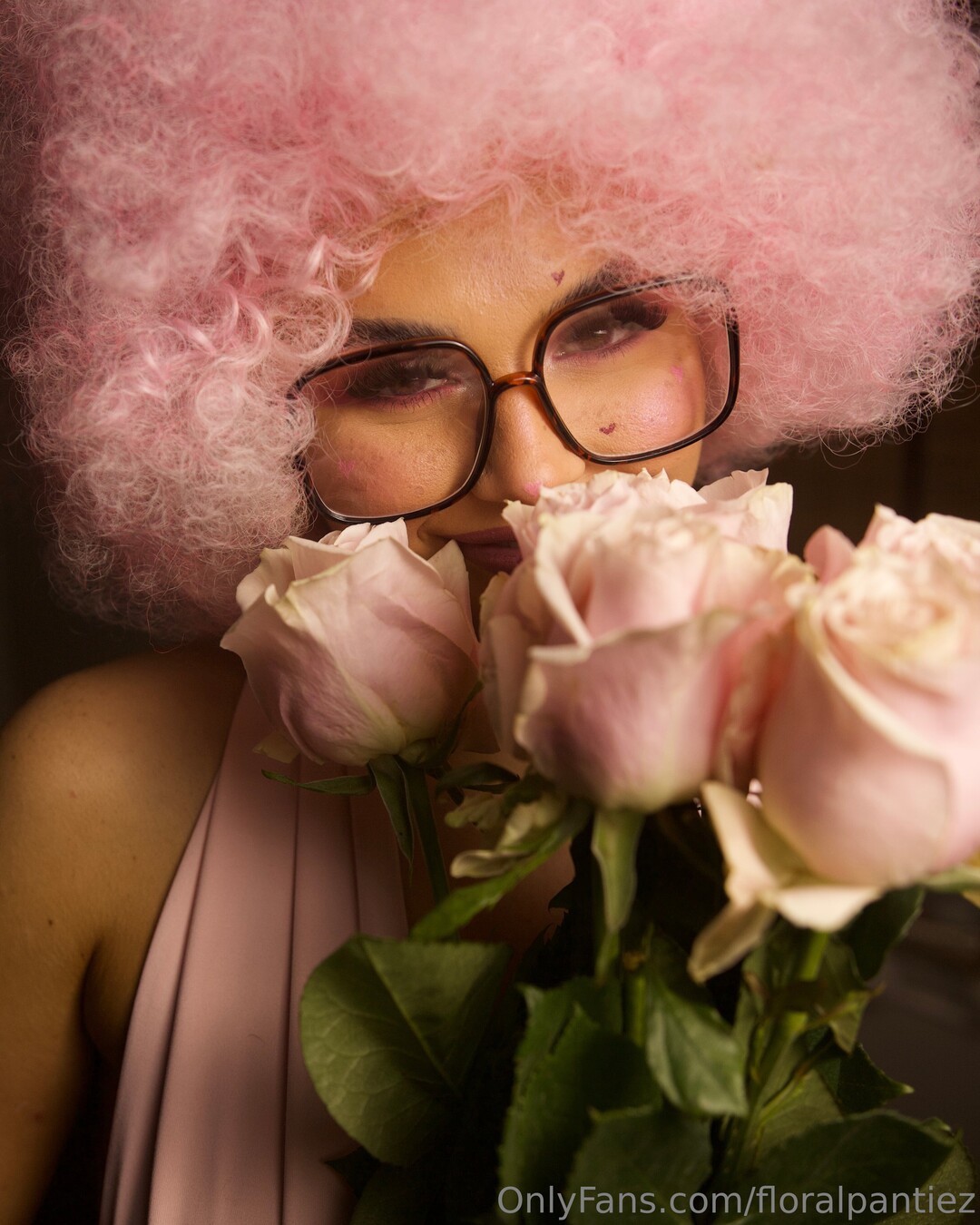 Floralpantiez pretty actress photo