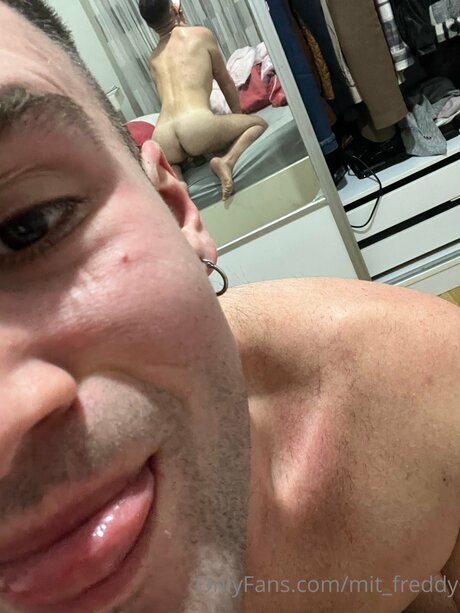 Mit Freddy sexy model pic