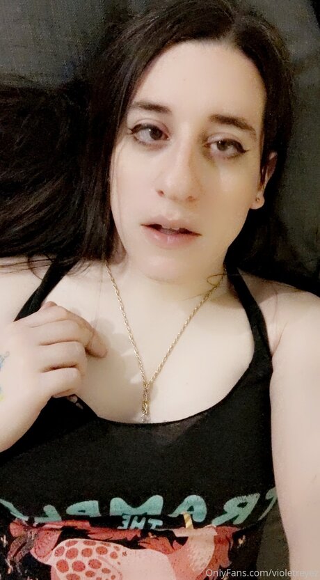 Violetreyez profile image