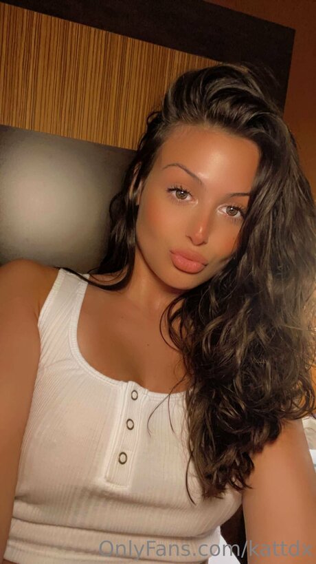 Kattx3 hd actress photo