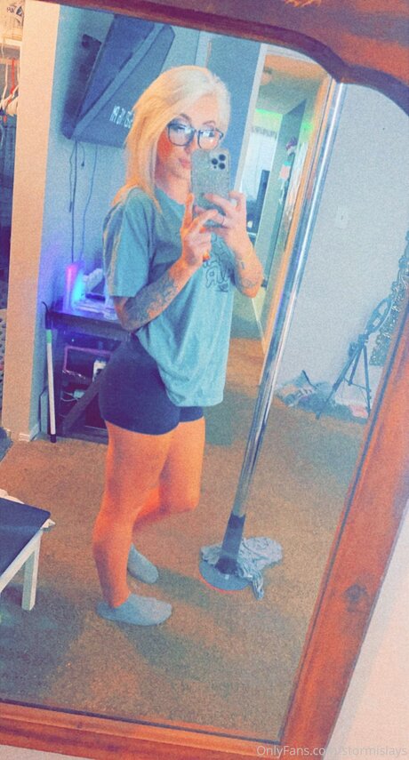 Stormislays pornstar high quality images