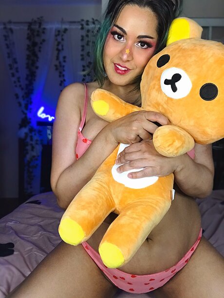 Camdenpeachfree exclusive star img